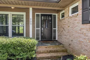 209 Navaho Dr, Spartanburg, SC 29301 - Photo 4