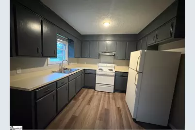 206 Uneeda Drive, Greenville, SC 29605 - Photo 2