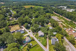 202 Pine St, Easley, SC 29640 - Photo 40