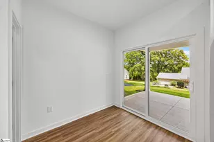 202 Pine St, Easley, SC 29640 - Photo 10