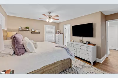 212 Robin Hood Road, Greenville, SC 29607 - Photo 16