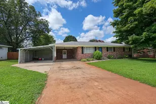 5 Clover St, Inman, SC 29349 - Photo 4