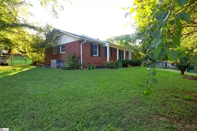 139 Ashmore Avenue, Gaffney, SC 29340 - Photo 2