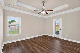 640 Flintrock Dr, Boiling Springs, SC 29316 - Photo 16