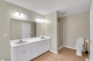 205 Ashford Ct, Easley, SC 29642 - Photo 20