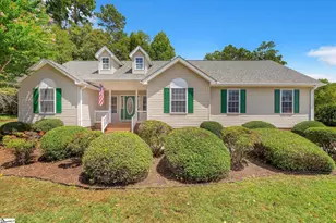 205 Ashford Ct, Easley, SC 29642 - Photo 2