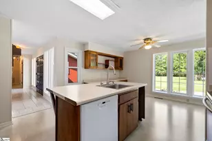 195 Pine Trce, Campobello, SC 29322 - Photo 8