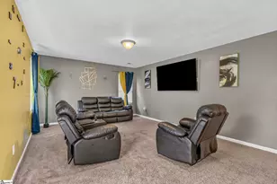 520 Millsgate Cir, Boiling Springs, SC 29316 - Photo 6