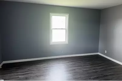 330 B Street, Jonesville, SC 29353 - Photo 2
