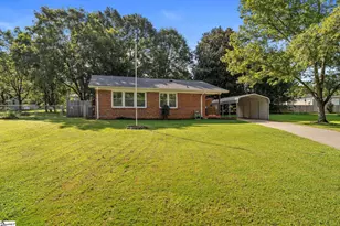17 Lawnview Ct, Wellford, SC 29385 - Photo 2