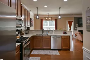 324 Barrett Chase Dr, Simpsonville, SC 29680 - Photo 8