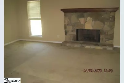 419 Switzer Greenpond Road, Woodruff, SC 29388 - Photo 2