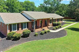 127 Rolling Green Cir, Greenville, SC 29615 - Photo 2