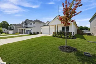 138 Layken Dr, Fountain Inn, SC 29644 - Photo 2
