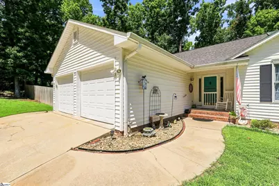 545 E Brookwood Drive, Landrum, SC 29356 - Photo 2