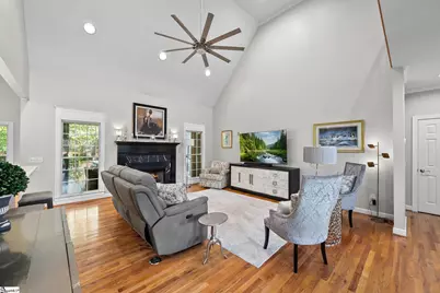 201 Huddersfield Drive, Simpsonville, SC 29681 - Photo 8