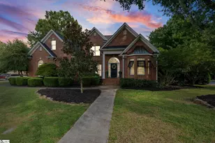 201 Huddersfield Dr, Simpsonville, SC 29681 - Photo 2