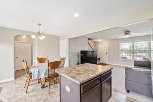 205 Mariner Ct, Greer, SC 29650 - Photo 12