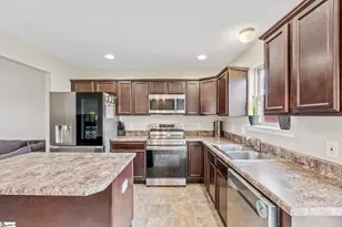 205 Mariner Ct, Greer, SC 29650 - Photo 10