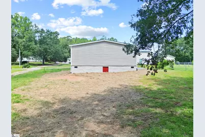 103 Riverview Park, Cowpens, SC 29330 - Photo 14