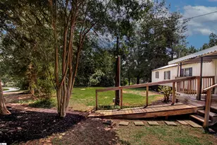 410 Cedar Cir, Easley, SC 29642 - Photo 8