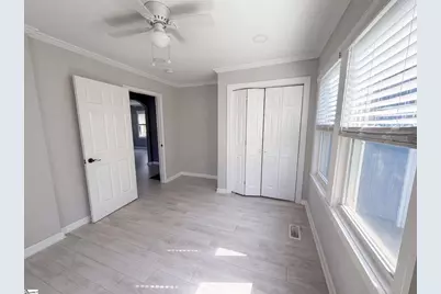946 N Logan Street, Gaffney, SC 29341 - Photo 10