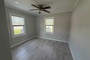 946 N Logan St, Gaffney, SC 29341 - Photo 4