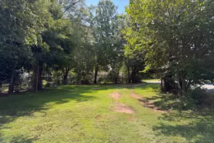 946 N Logan St, Gaffney, SC 29341 - Photo 16