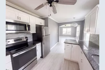 946 N Logan Street, Gaffney, SC 29341 - Photo 2