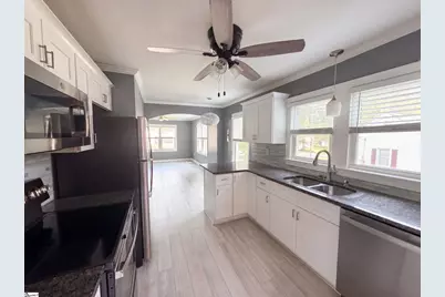 946 N Logan Street, Gaffney, SC 29341 - Photo 6