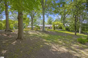 111 Mountain View Dr, Easley, SC 29640 - Photo 2