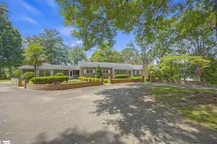 111 Mountain View Dr, Easley, SC 29640 - Photo 4