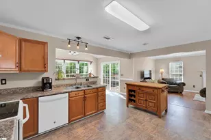 415 Scarlet Oak Dr, Fountain Inn, SC 29644 - Photo 8