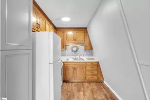 112 Hilltop Rd, Laurens, SC 29360 - Photo 10