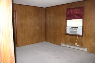 621 Freddie Dr, Spartanburg, SC 29303 - Photo 4