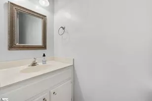 103 Kestrel Ct, Taylors, SC 29687 - Photo 8