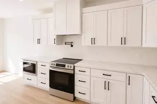 500 Skyline Dr, Campobello, SC 29322 - Photo 10