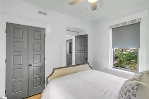 400 E Washington St, Greenville, SC 29601 - Photo 16