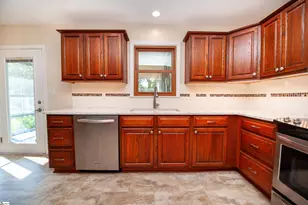 145 Crossgate Dr, Boiling Springs, SC 29316 - Photo 10