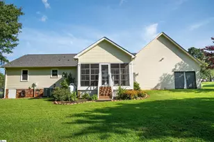 145 Crossgate Dr, Boiling Springs, SC 29316 - Photo 2
