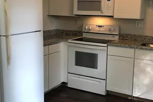 27 Faris Cir, Greenville, SC 29605 - Photo 2
