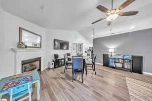 411 Hill Ln, Mauldin, SC 29662 - Photo 4