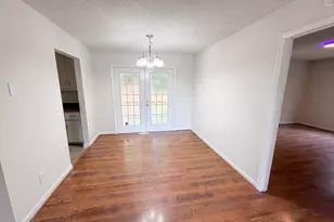 106 Hilltop Rd, Laurens, SC 29360 - Photo 8