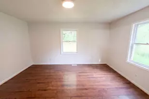 106 Hilltop Rd, Laurens, SC 29360 - Photo 4