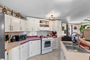 122 Lake Circle Rd, Marietta, SC 29661 - Photo 4