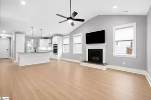 564 Backacre Ct, Greer, SC 29651 - Photo 6