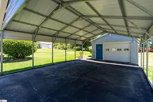 136 Bagwell St, Easley, SC 29640 - Photo 32