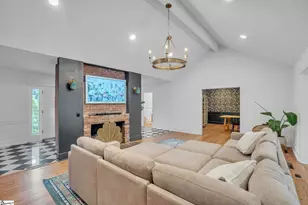 413 Mohawk Dr, Greenville, SC 29609 - Photo 6