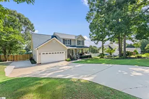 705 Canton Ct, Greer, SC 29651 - Photo 2