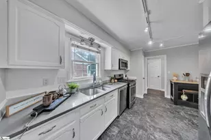 5016 Maplewood Dr, Greenville, SC 29615 - Photo 14